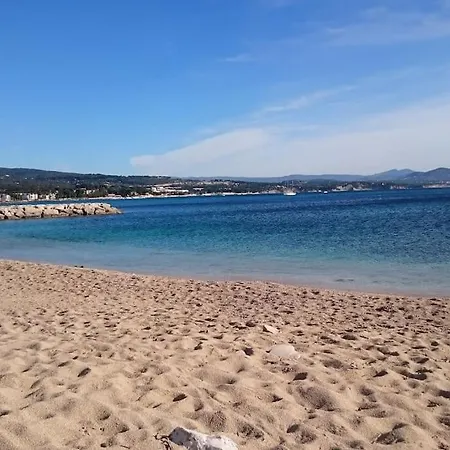 Apartament Le Terre Et La Ciotat